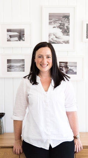 NAOMI MERCIAI - LITTLE WHITE MOUSE GRAPHIC DESIGN