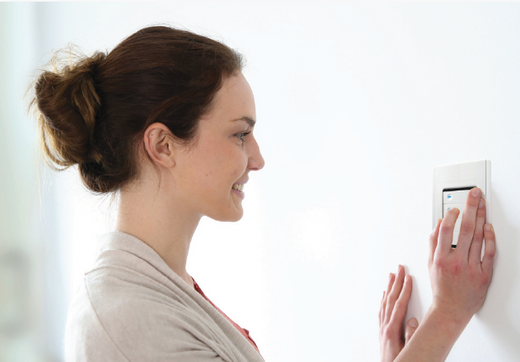 Touch Pannel of smart home- LCD in an equisite and accurate design of the screen frame