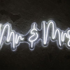"Mr & Mrs" Neon Sign