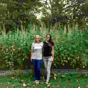 Kentucky Hempsters co-founders Kirstin Bohnert and Alyssa Erickson at historic hemp plot at Ashland, the Henry Clay Estate in Lexington (Summer 2017).