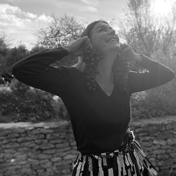 Portrait Smantha Mureau Planet of the Gr