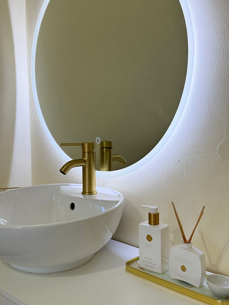 Gyselle Souza Studio - Perfect Stril – Elimina Estrias, Renova a Tua Pele