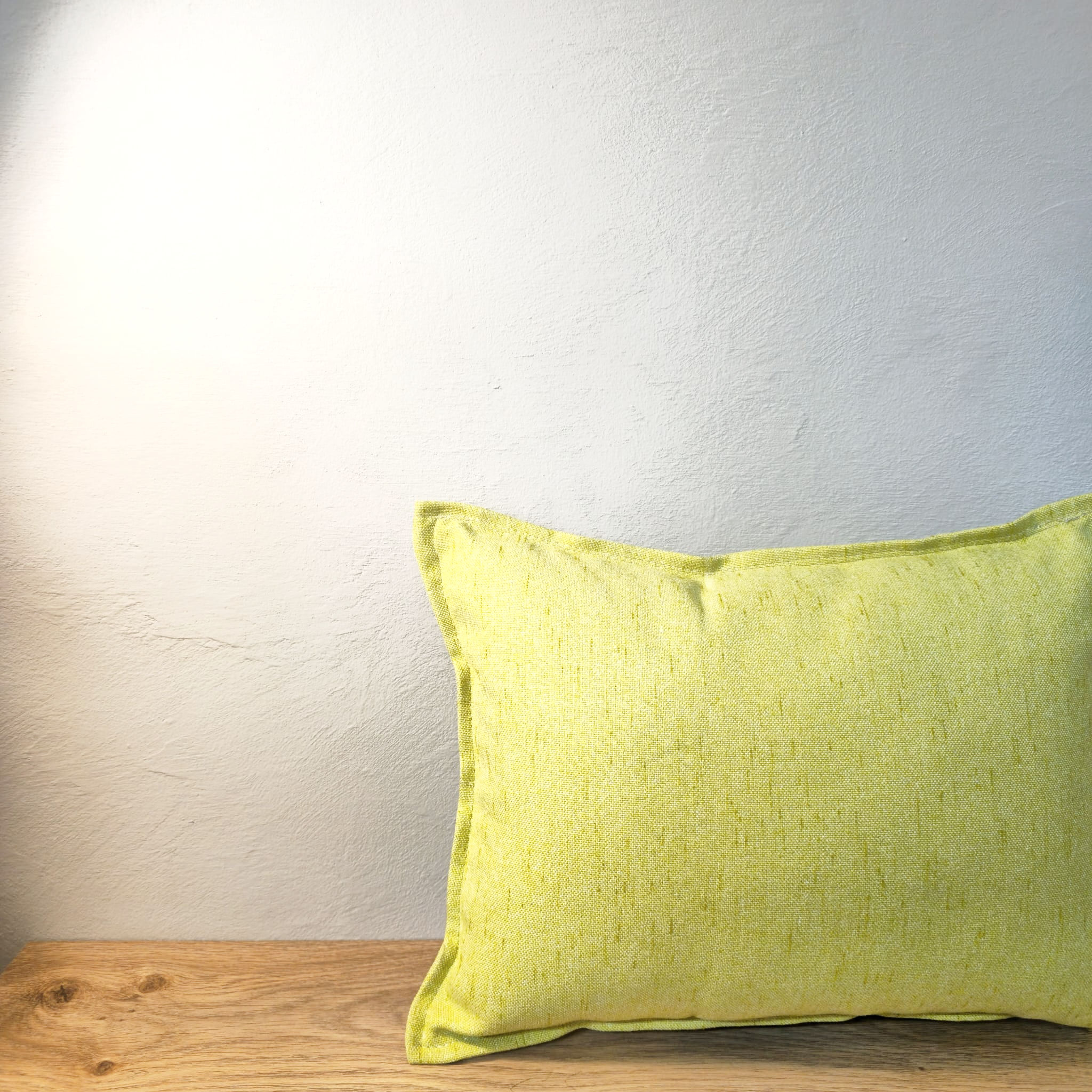 כרית נוי דגם JEFRI גוון ליים