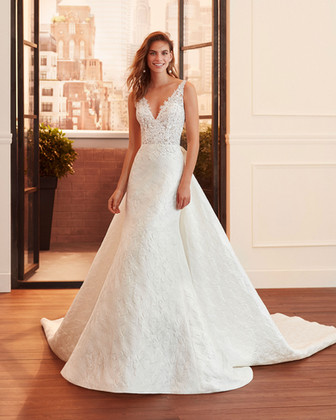 Luciana T.38 "Luna Novias"