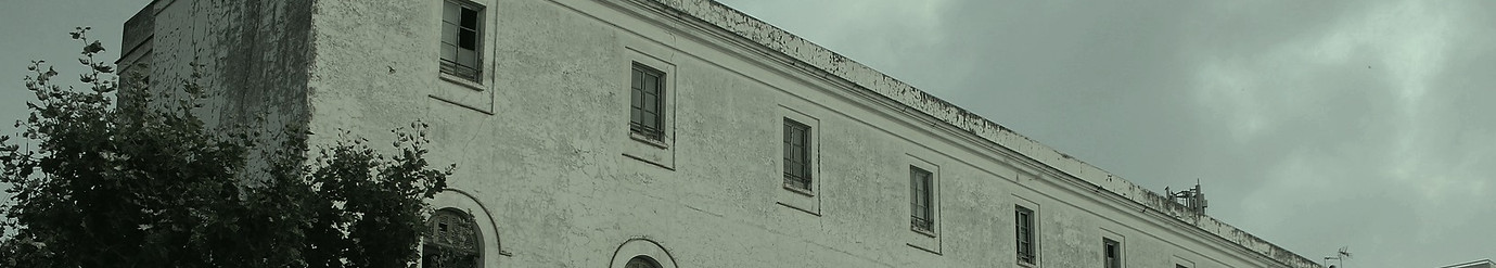 abandoned-hospital-4629876_1920_edited.jpg