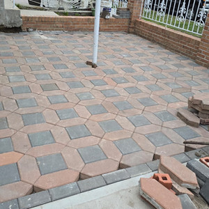 Retaining wall and stone patio 5.JPG
