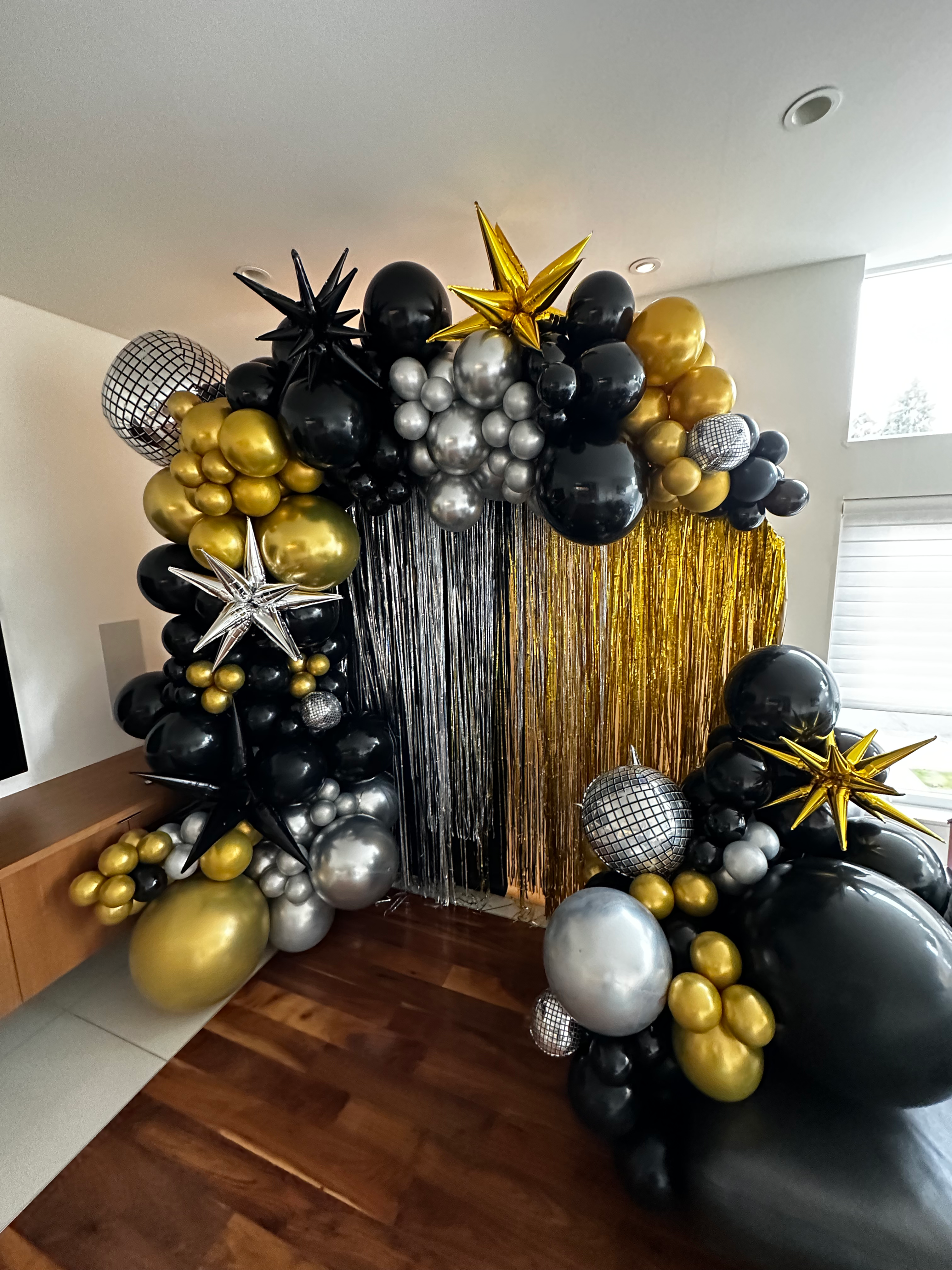 Balloon Organic Arch