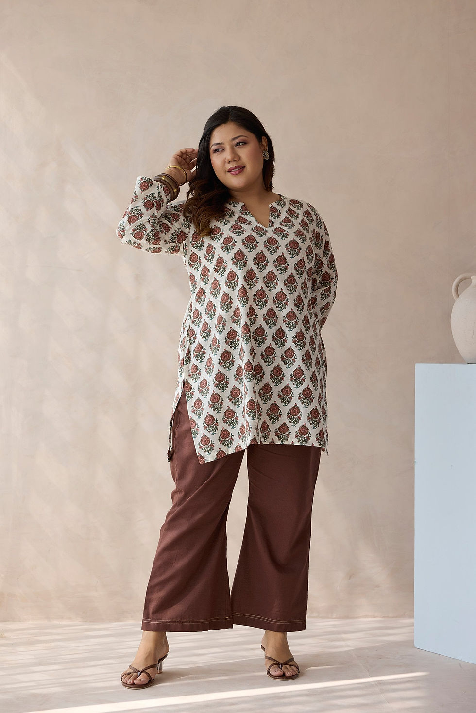 Thumbnail: Off-White Sanganeri Printed Short Kurta