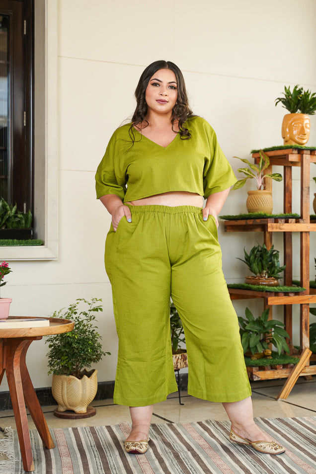 Thumbnail: Green Solid Linen V Neck Co-Ord Set