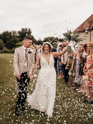 Confetti Shot at The Hidden Oak