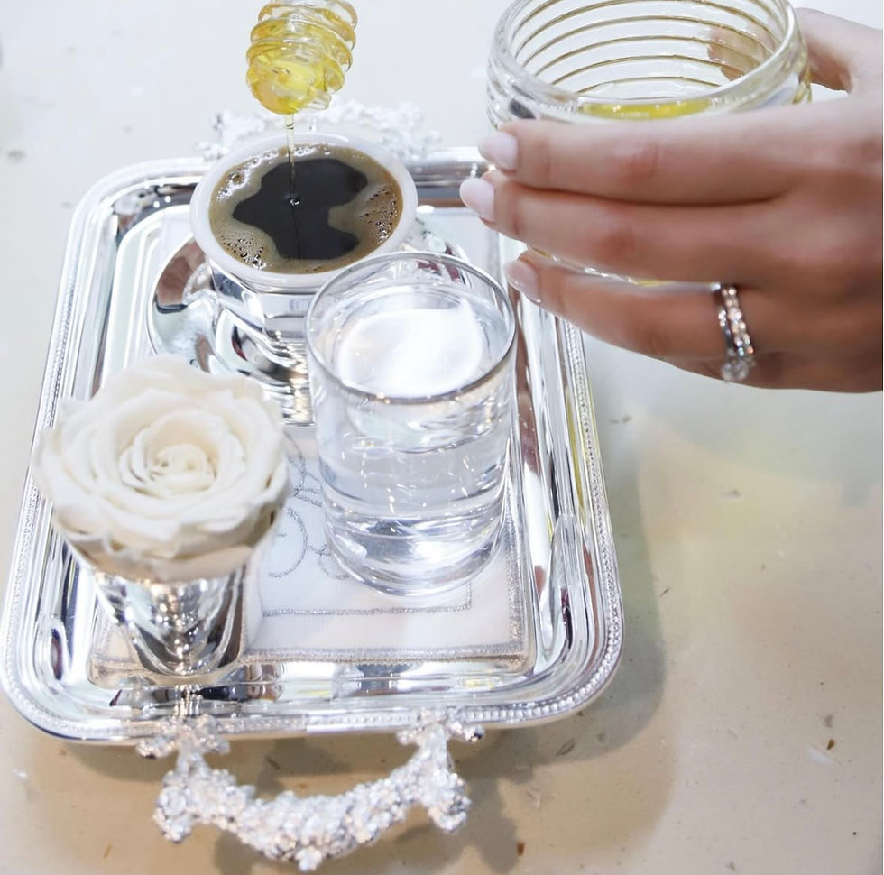 الصورة المصغرة: Diamond 16*22 cm ayaklı gümüş tepsi