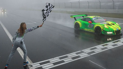 porsche.JPG