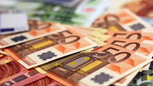 How do you pay VAT in the EU?