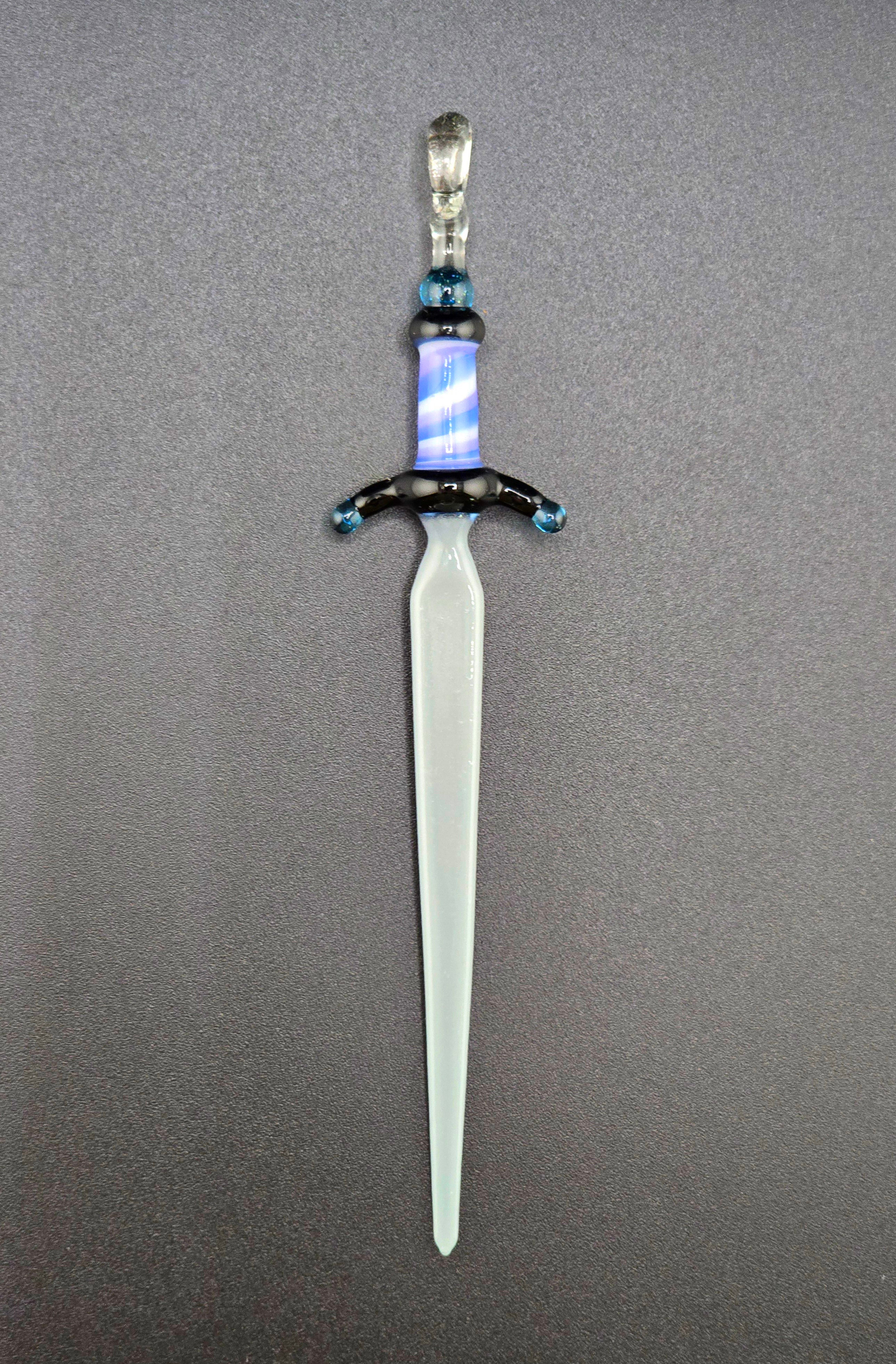 GREAT SWORD PENDANT