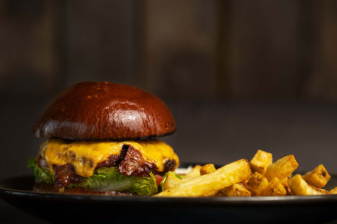 Hoe kies je een foodfotograaf voor je restaurant (zonder er een dagtaak van te maken)