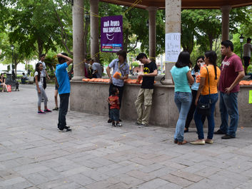Realizan venta de "Chetos" para sacar fondos