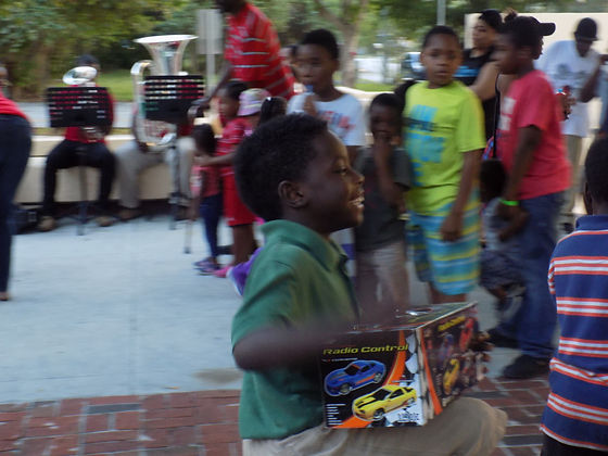 cHRISTMAS OUTREACH.DSCN1678.JPG