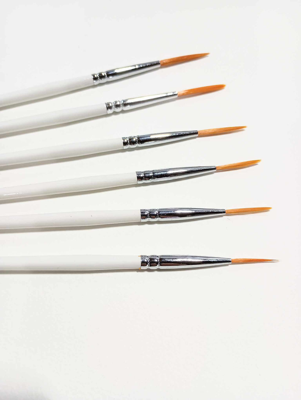 Thumbnail: Fine Brushes [Liner] - Various Sizes