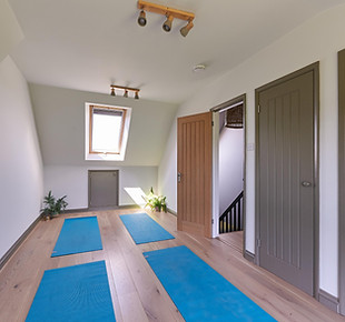 yogaroom.jpg