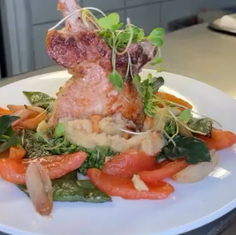 Handwerk trifft Leidenschaft - Schweinekotelett neu gedacht im Restaurant Daniel Dresden