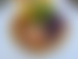 Schweinsbraten mit Rotkohl und Klösen genießen