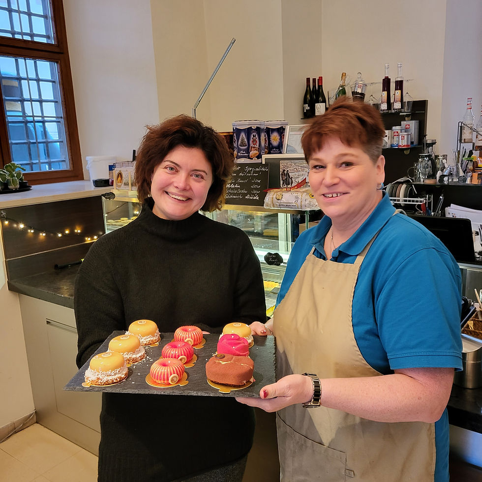 Maria und Antje in August´s Café Lounge