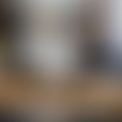 Café Clara - Wein oder Gin?