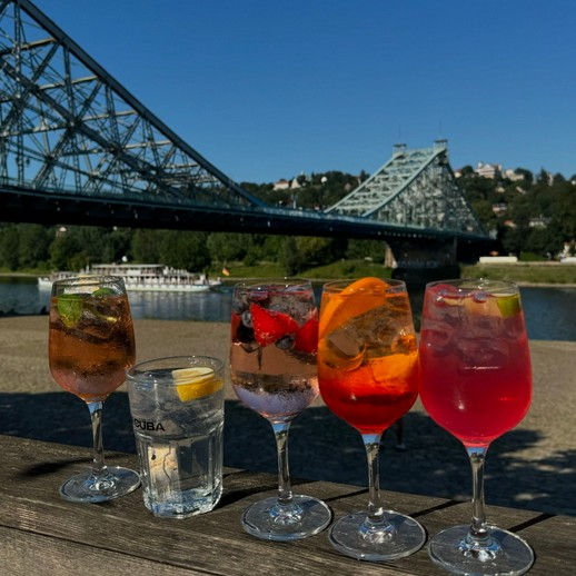 SchillerGarten Aperitifgenuss im Biergarten