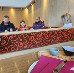 Handyverbot im Restaurant - sinnvoll oder unsinnig?
