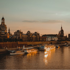 Blick auf die Altstadt und dem Terrassenufer