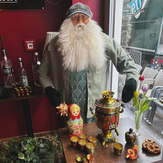 Herzlich Willkommen im Restaurant Aljonuschka an der Frauenkirche