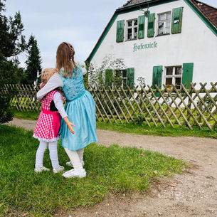 „O’zapft is!“: Familienoktoberfest auf der Hofewiese in der Dresdner Heide