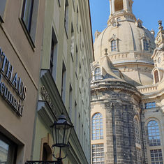 Russische Spezialitäten gibt's jetzt mit freiem Blick auf die Frauenkirche!