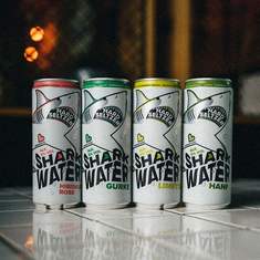 Feldschlösschen empfiehlt: SharkWater!