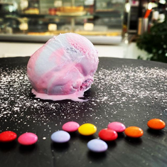 Cafe Lino empfiehlt - Azzurro Eis ohne künstliche Farbstoffe!