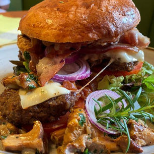 Kastanienhof Müglitztal empfiehlt - Pfifferlingsburger!