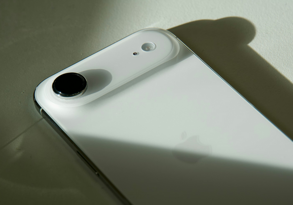 Akkus und Akkulaufzeit Warum Dünnheit wieder gegen Alltagstauglichkeit verliert