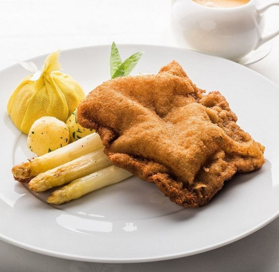 Bülow Palais - Die Spargelsaison ist eröffnet!