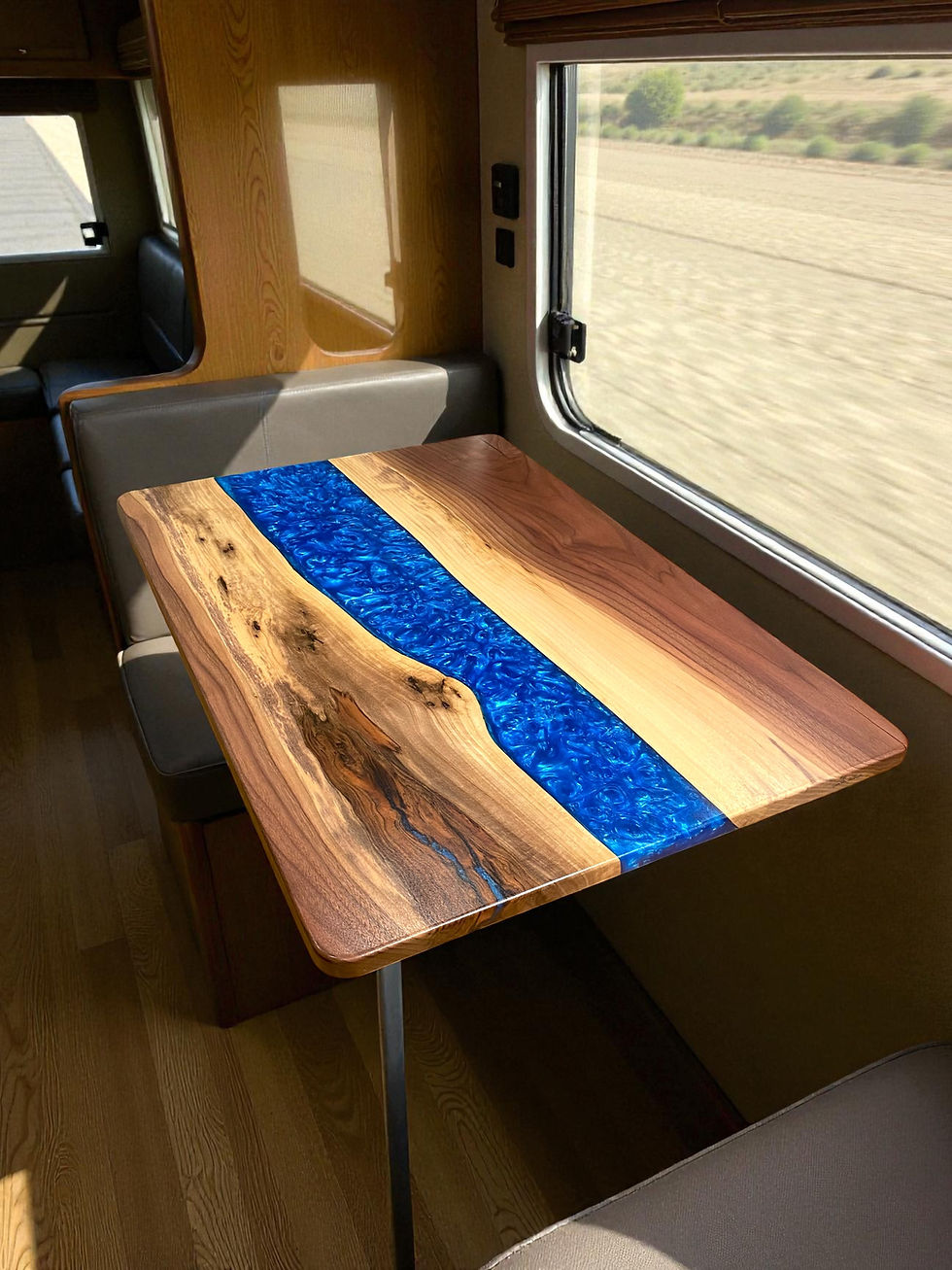 Miniature : Table - Sur mesure - Contactez-nous