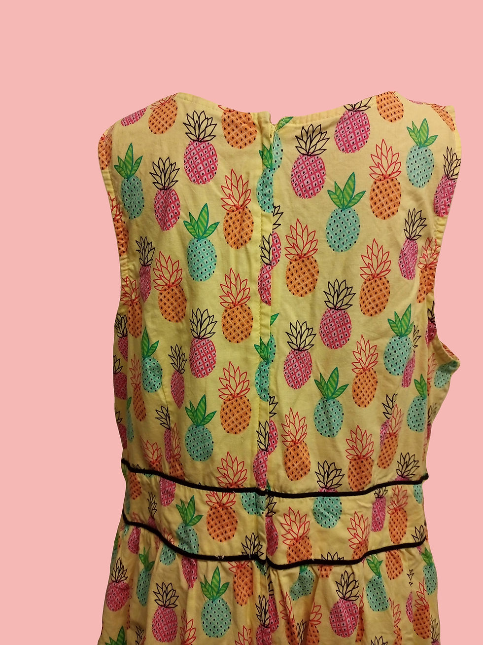 Thumbnail: Retrolicious vintage style dress