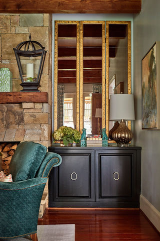 transylvania living room close up