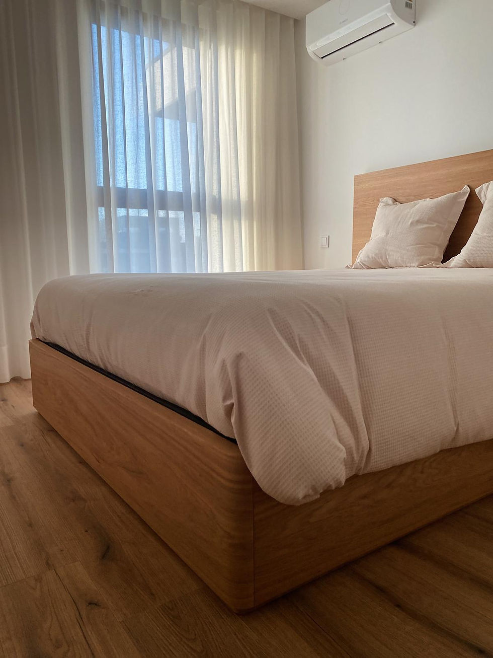 Miniatura: Cama North