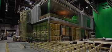 Filmset-film-set-Dekorationsbau-set-construction-b_edited.jpg