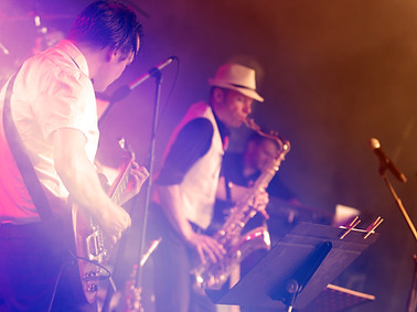 Licht en geluid voorzien voor concerten, shows en bands