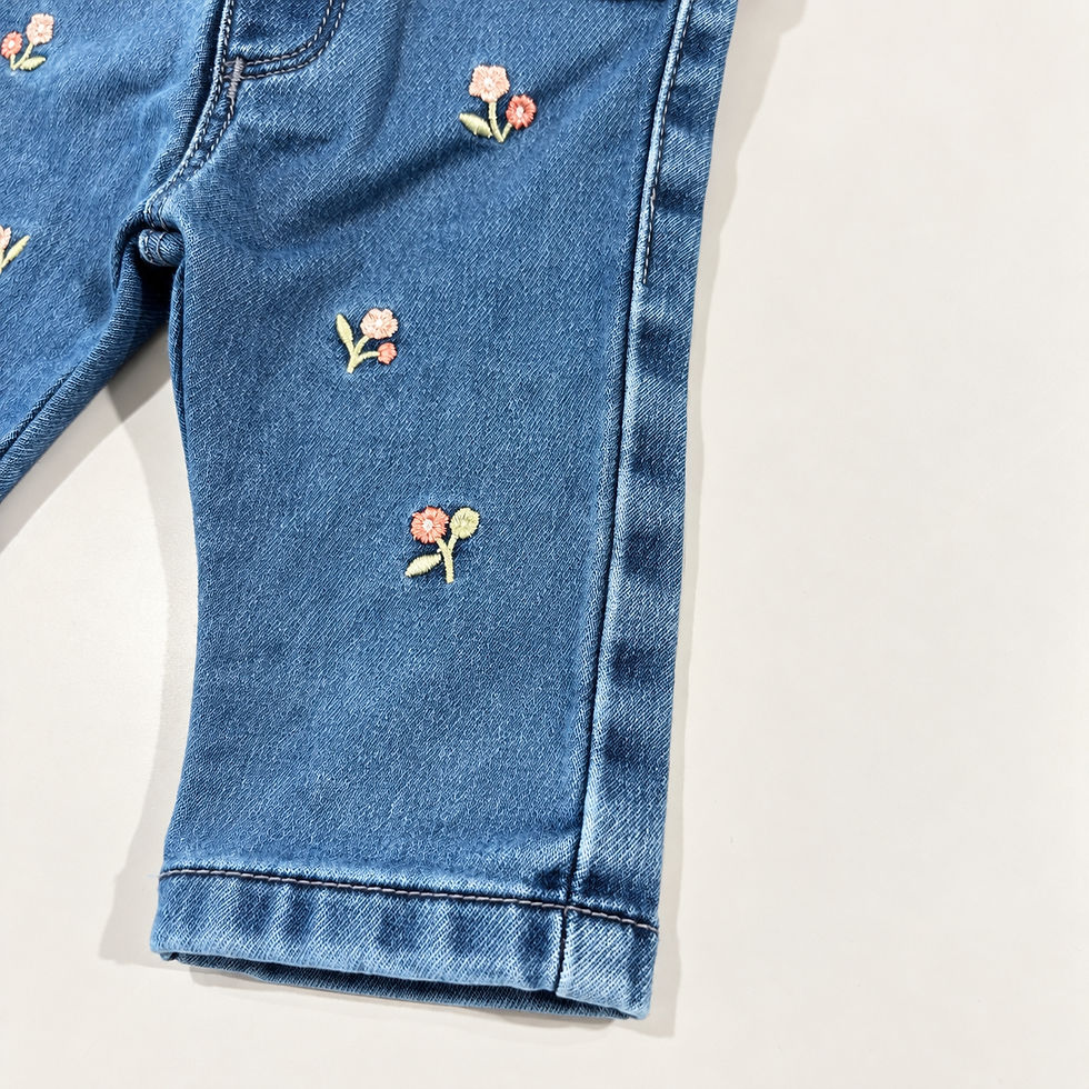 Miniatura: Jeans neonata con ricami Birba