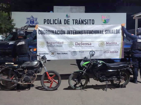 En Navolato, la Base de Operaciones Interinstitucional, posterior a un reporte de disparos, localizó y aseguró dos motocicletas sin placas de circulación y con irregularidades en los números de serie