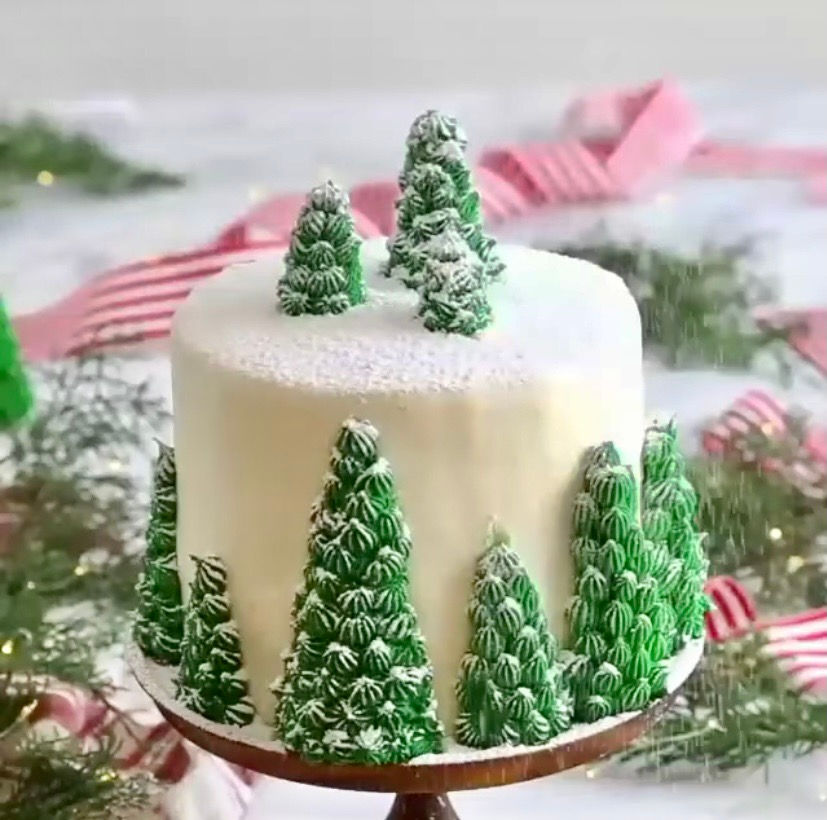 Thumbnail: Buttercream Christmas Cakes 