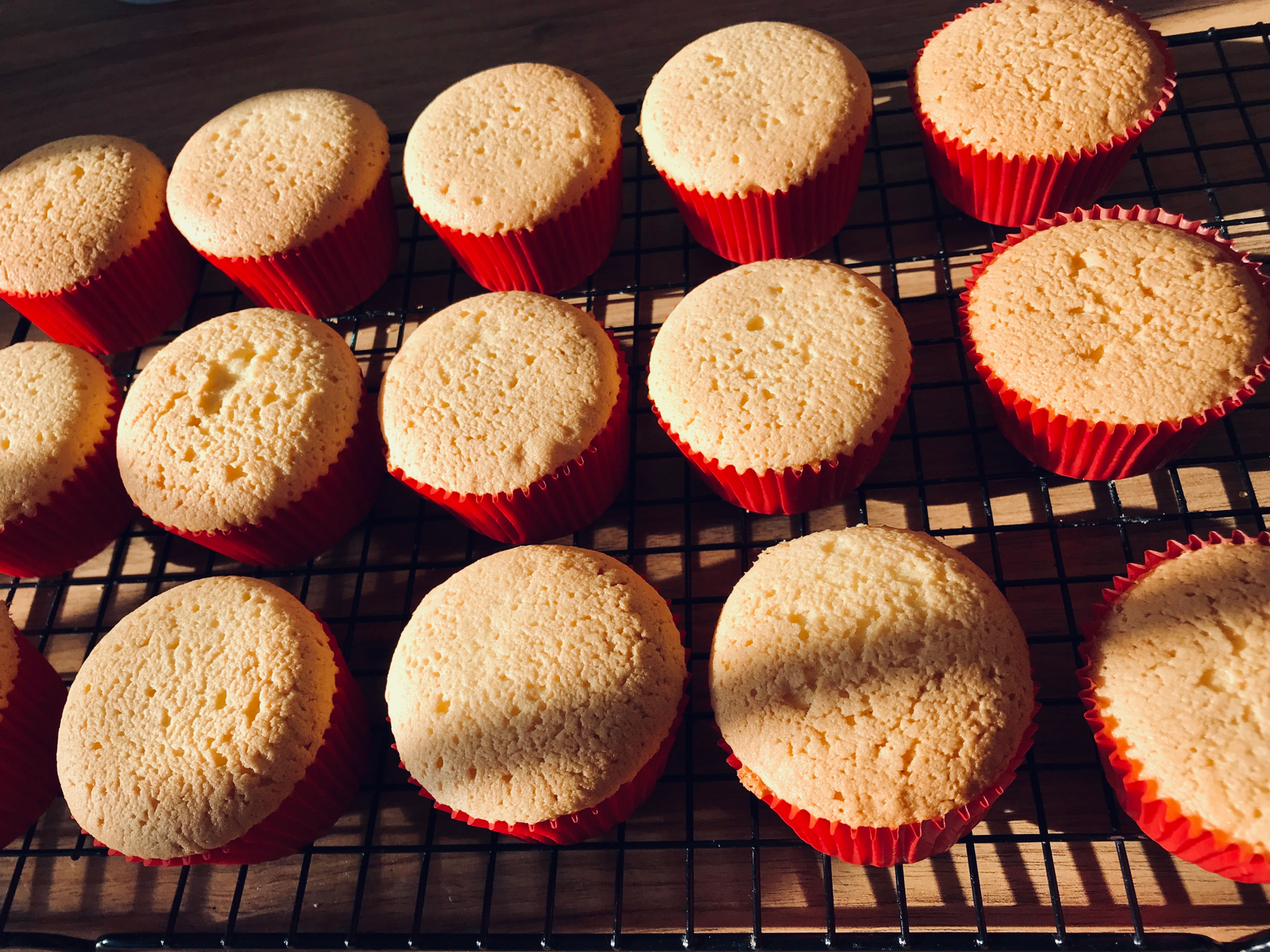 6 freshly baked cupcakes for decorating 