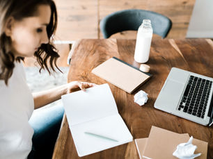 Benefits of Email Marketing For Your Clinic & How to Follow HIPAA/PHIPA Compliance