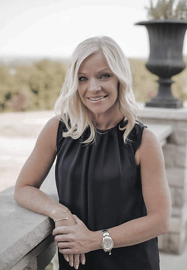 dental up consulting - meet deidre